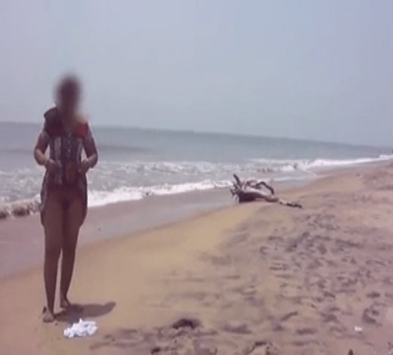 Outdoor pussy exposure of Indian Bhabhi on a beach