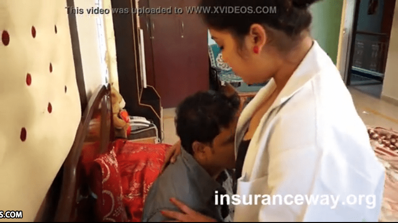 doctor aunty making romance with patient