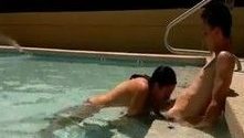 aasam desi girl sucks lund of nri in swimming pool