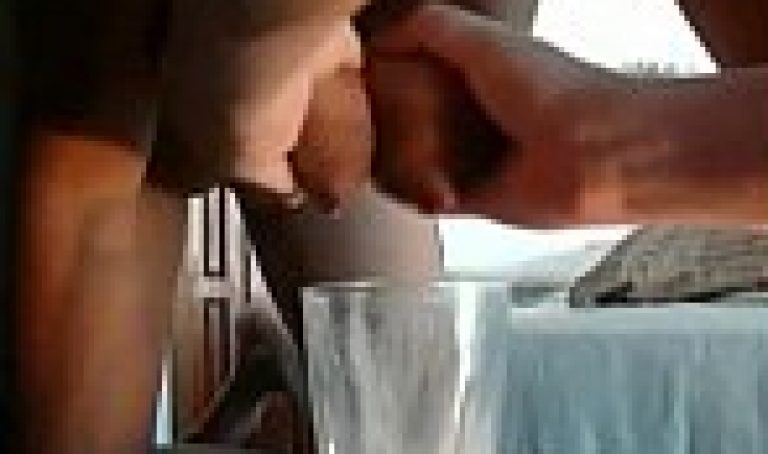 punjabi big boobs desi bhabhi offer neighbor to lactating milk