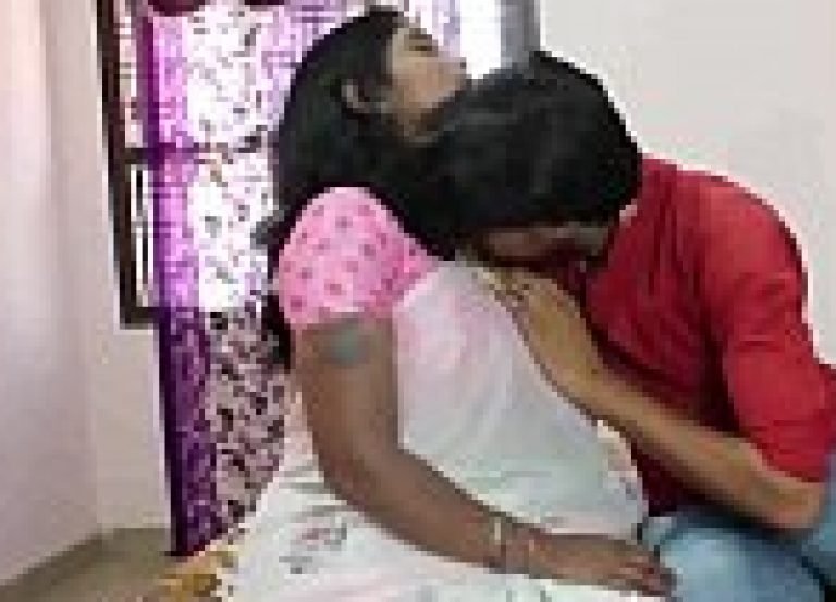 tamil bhabhi ne saree me devar kay saath din bhar chudai ki