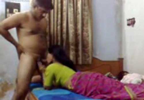 Desi kamwali ko papa ne choda - Indian BF clip