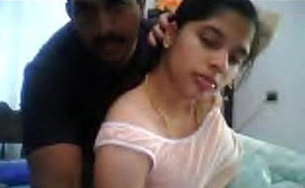 Mallu girlfriend ke saath webcam par hot sex masti