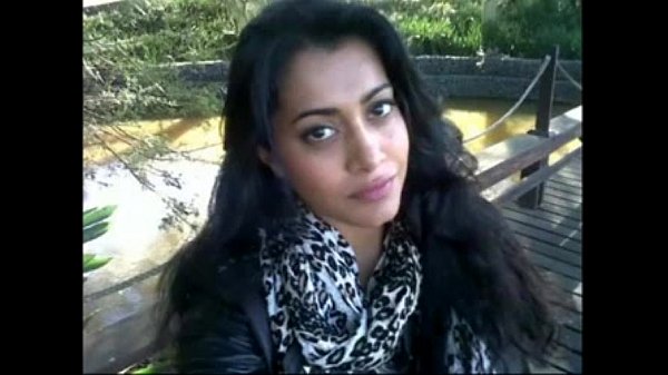 bahan ki kuwari saheli ke pussy fuck ka real mms porn video