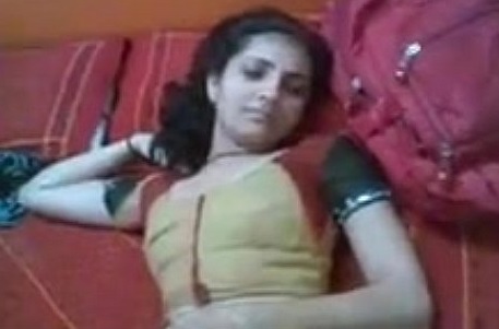 jaipur ki desi girl ka bf ko blowjob dete hue real mms
