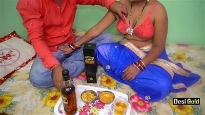 Chudasi bhabhi aur devar ka mast hot desi sex game